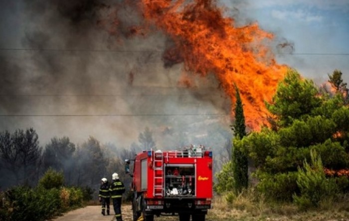Više požara u Hercegovini, najteže kod Mostara