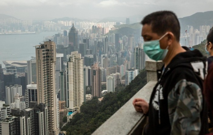 Hong Kong daje maske svim stanovnicima