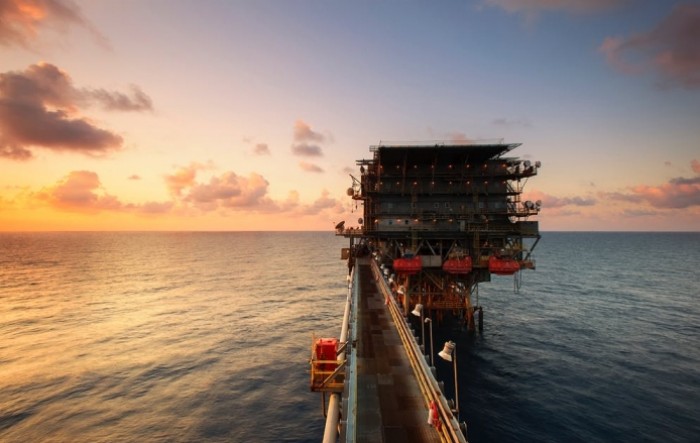 Cijene nafte porasle prema 101 dolar, upitno brzo povećanje saudijske proizvodnje