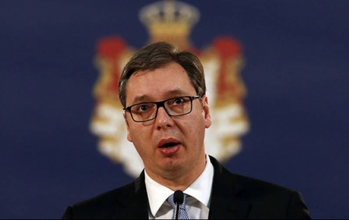 Vučić proglasio vanredno stanje u Srbiji