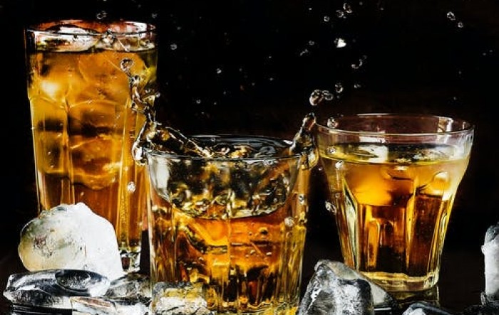 Srbija: Nove akcize poskupljuju rakiju, pojeftinuju viski