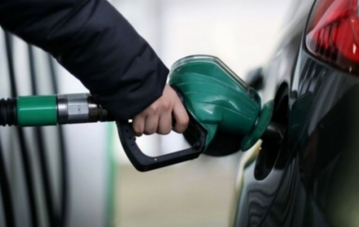 Mađari kupuju benzin u Hrvatskoj jer im je jeftiniji