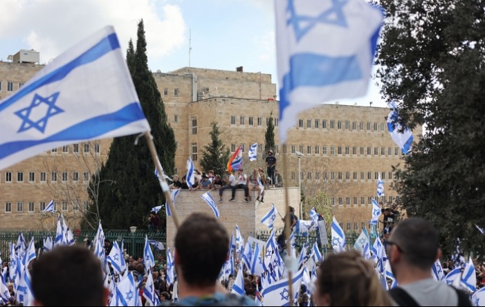 Izraelski kaos: Premijer odgodio spornu reformu