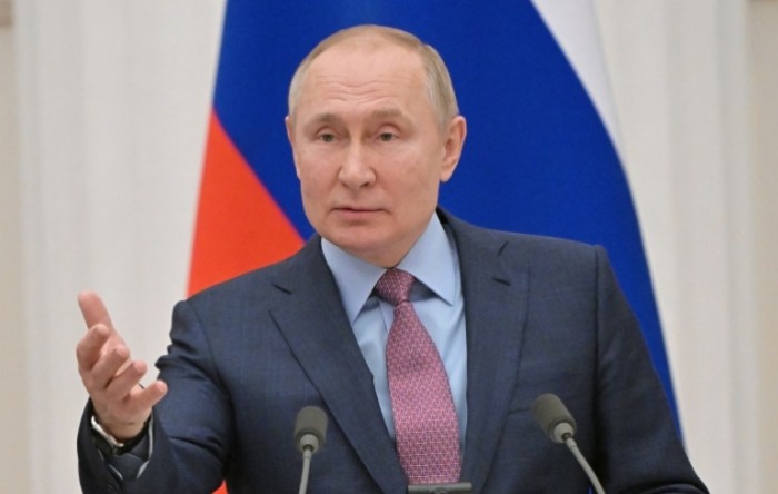 Putin upozorio Macrona na moguću katastrofu u nuklearki