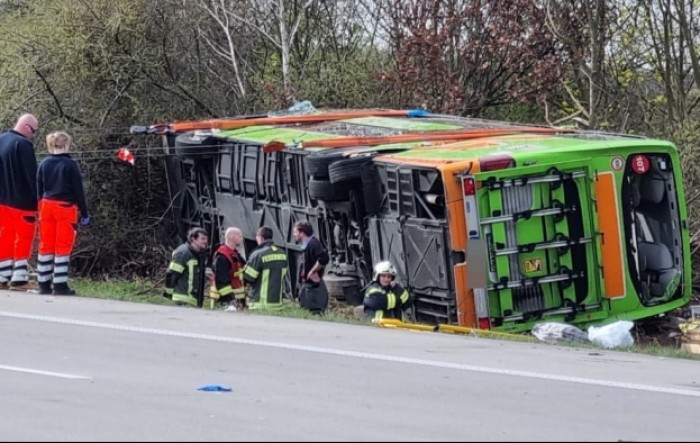 Flixbusov autobus prevrnuo se u Njemačkoj: Najmanje pet mrtvih