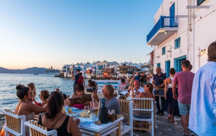 Grčka se za turiste otvara 1. srpnja, Danska ih još ne želi primati