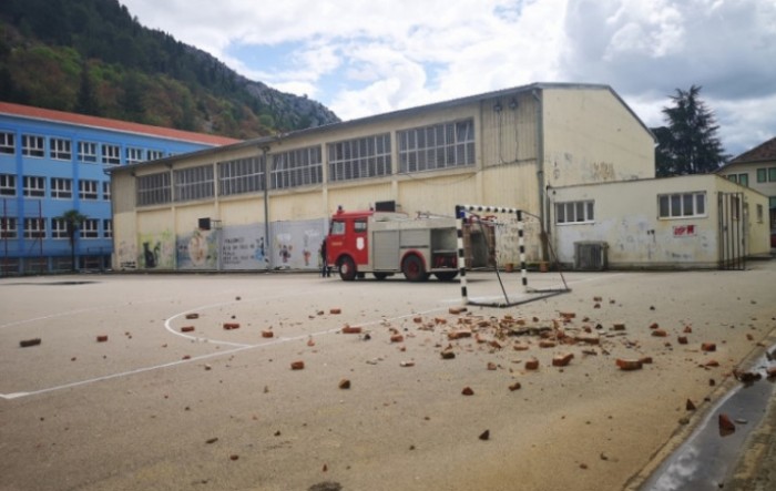 Stanovnici Stoca traže zaštitne mreže nakon odrona stijene uslijed potresa
