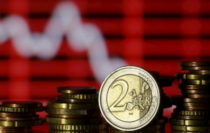 Analitičari: Euro bi mogao nastaviti pad
