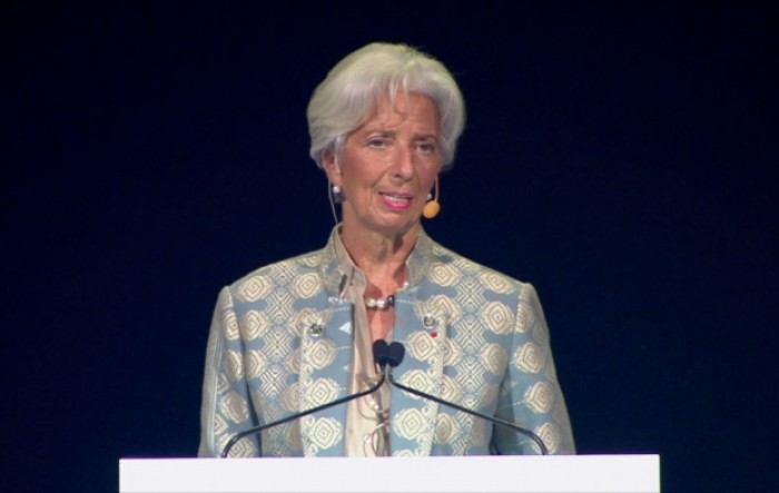 Lagarde: Novi sojevi prijete oporavku