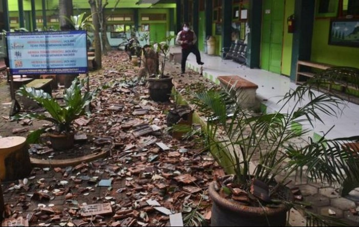 Indoneziju pogodio potres magnitude 6.0 po Richteru, šest osoba poginulo