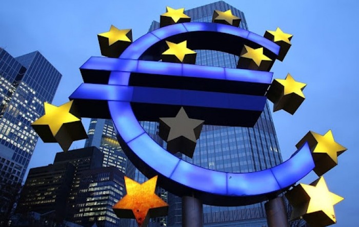Skulptura eura u Frankfurtu ide na dražbu