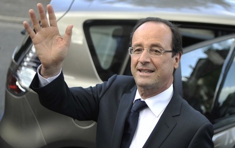 Francois Hollande na pola mandata povijesno nepopularan