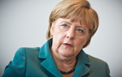 Merkel uvjerena da će London aktivirati članak 50